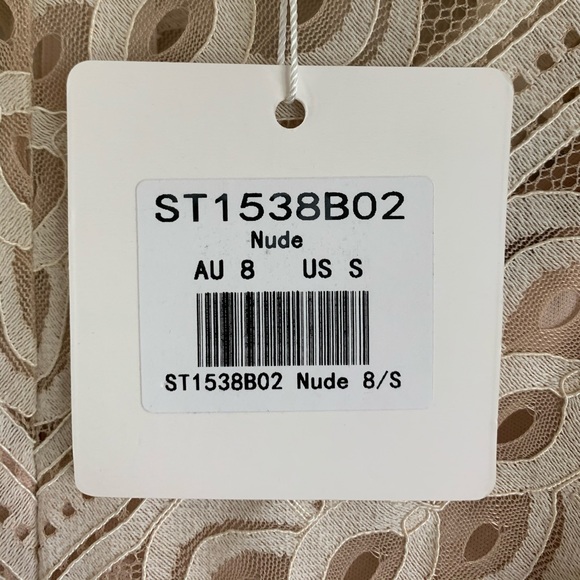 NWT Selfie Leslie Nude Lace Dress Bell Sleeves - Picture 2 of 6